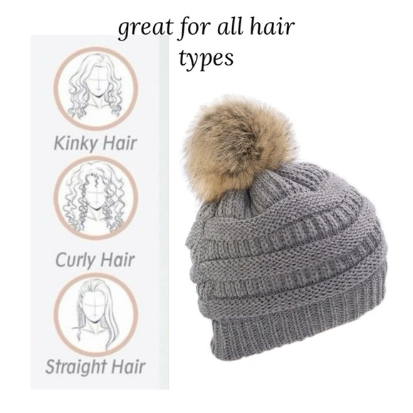 New with Tags Soft Stretch Cable Knit Ribbed faux Fur Pom PomBeanie Hat - Picture 3 of 3